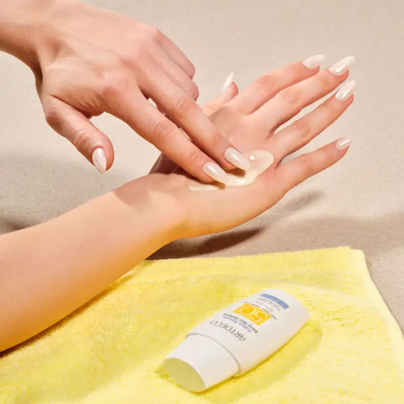 Fluide solaire visage SPF 50+