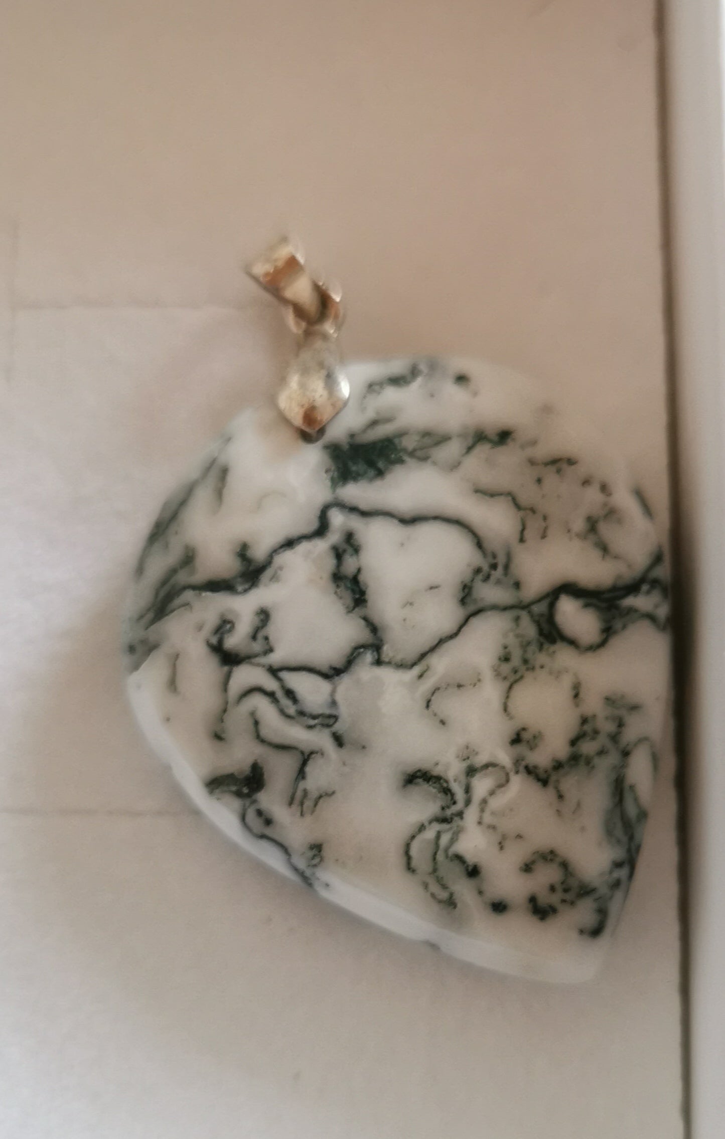 Pierre agate arbre