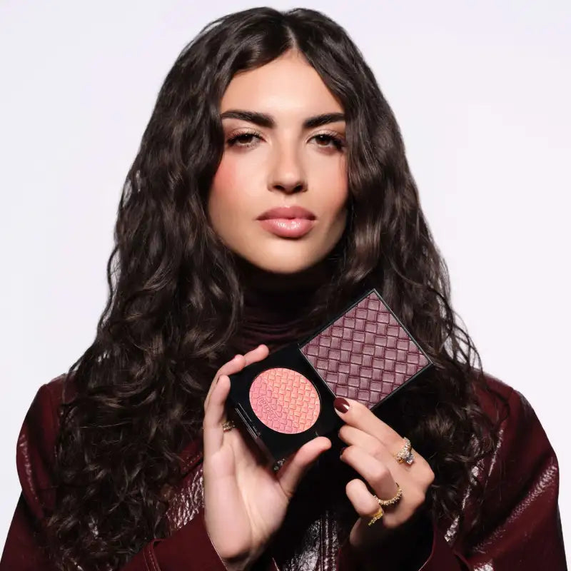 Le Blush Couture au motif Intrecciato