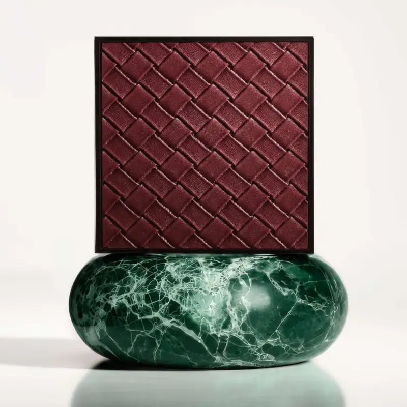 Le Blush Couture au motif Intrecciato