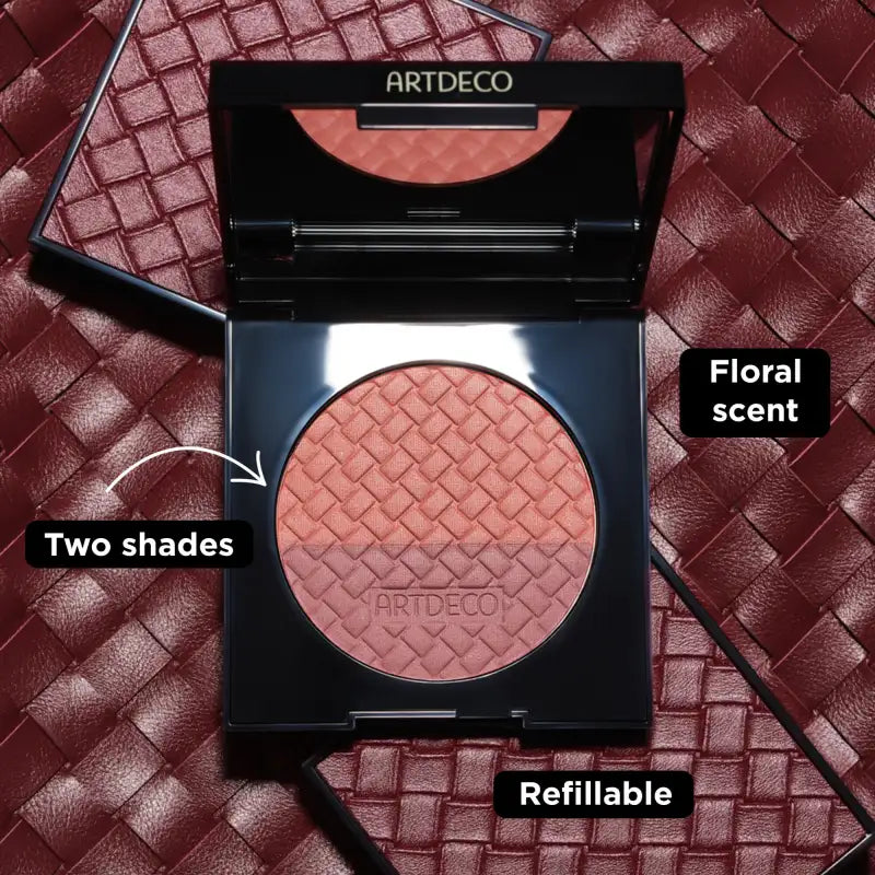 Le Blush Couture au motif Intrecciato